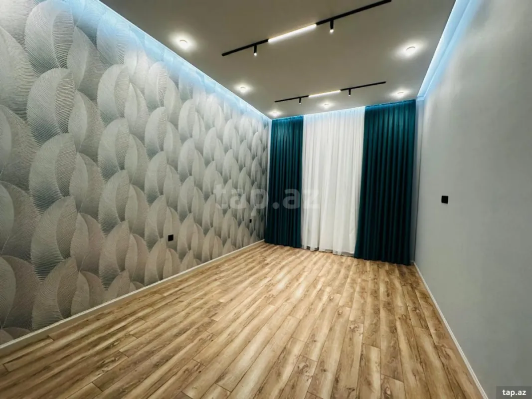 Satılır 5 otaqlı həyət evi