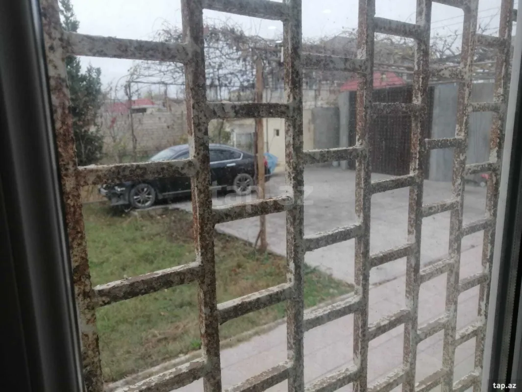 Satılır 4 otaqlı həyət evi