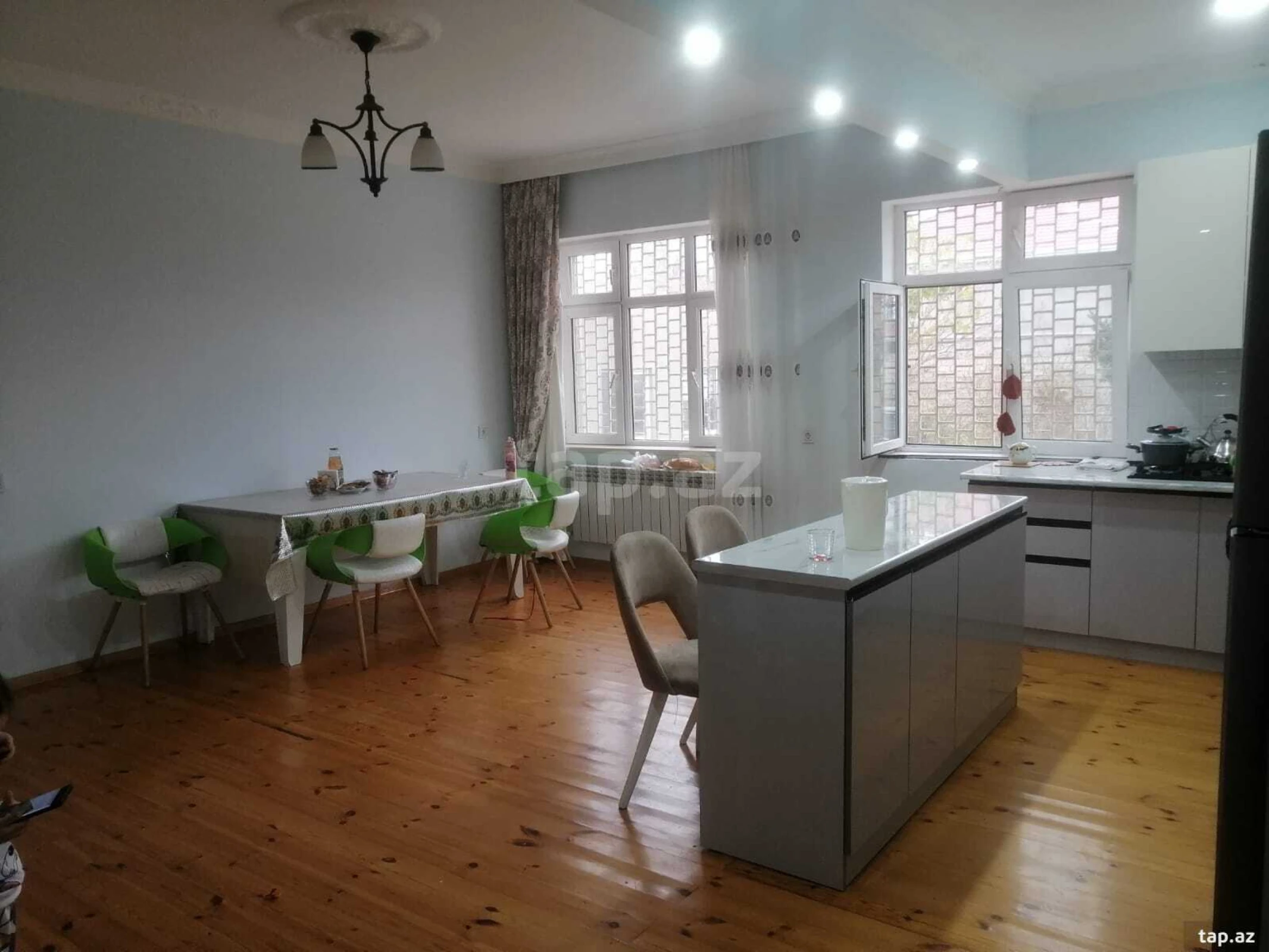 Satılır 4 otaqlı həyət evi