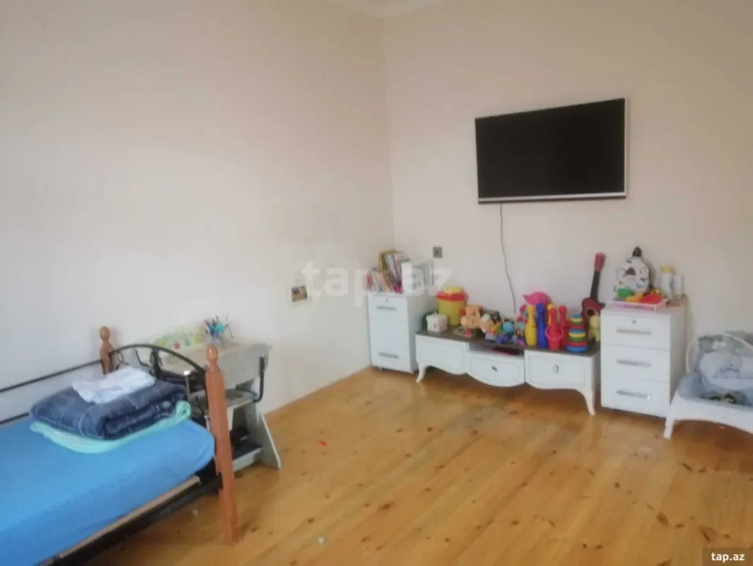 Satılır 4 otaqlı həyət evi