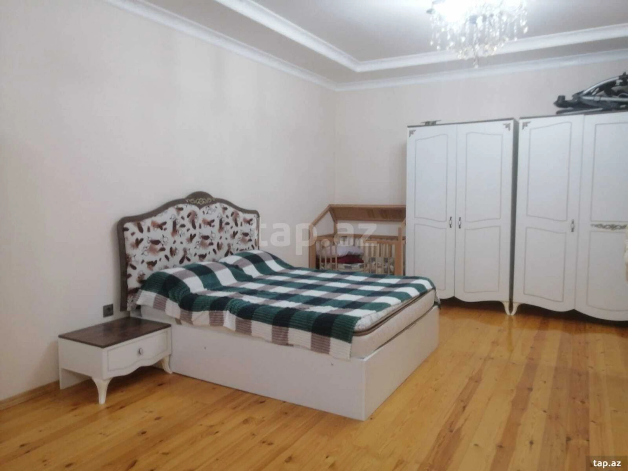 Satılır 4 otaqlı həyət evi