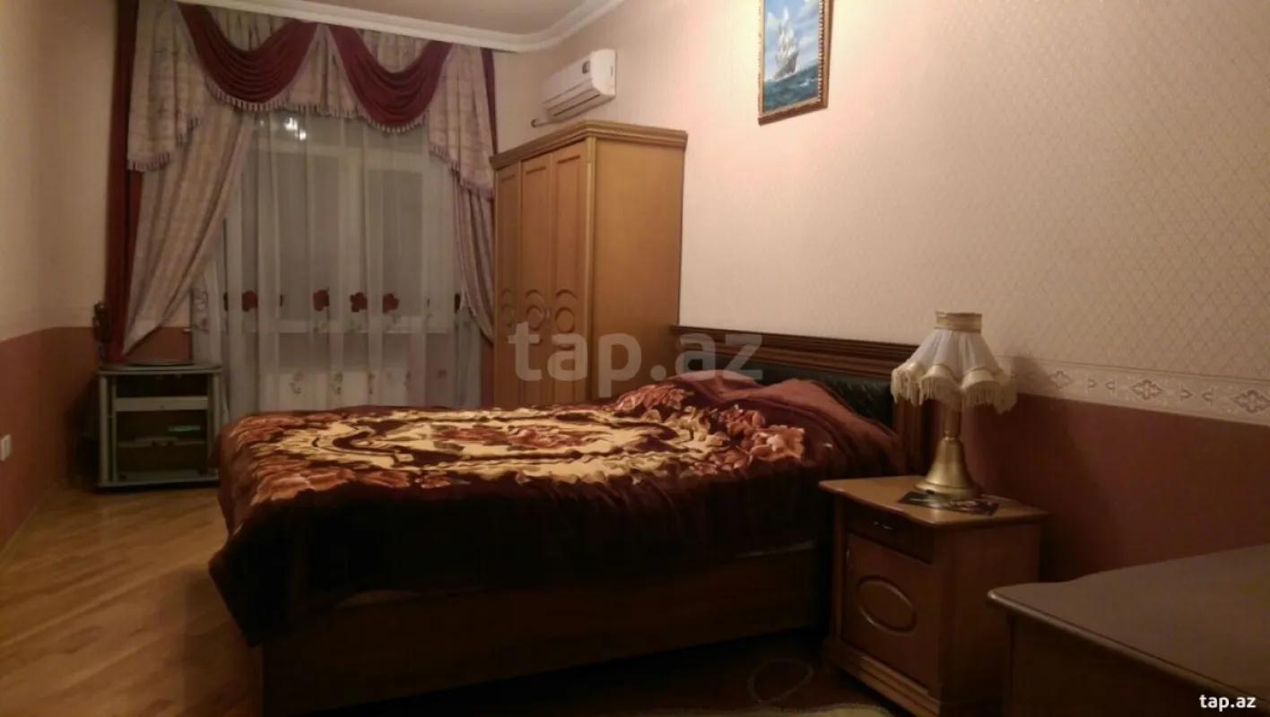 Kirayə verilir 4 otaqlı yeni tikili 180 m²