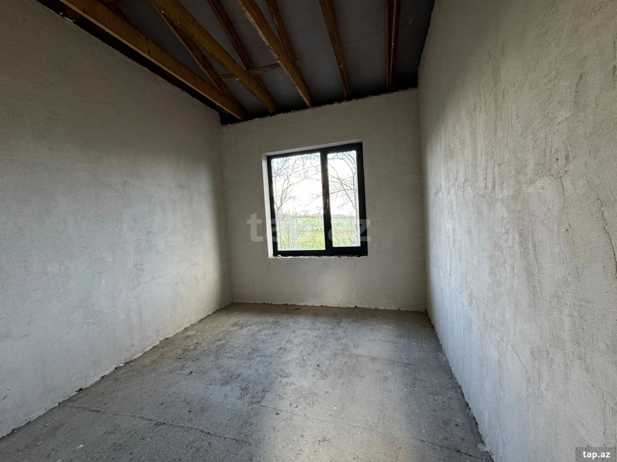 Satılır 3 otaqlı həyət evi