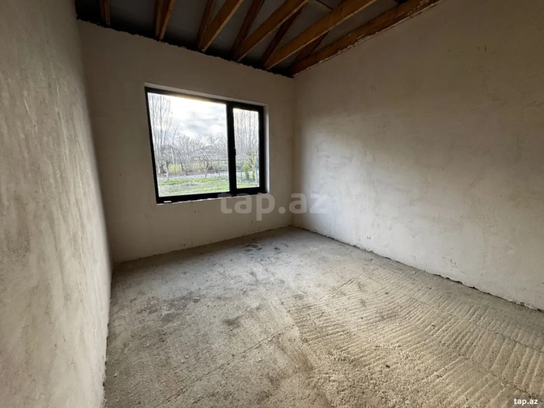 Satılır 3 otaqlı həyət evi