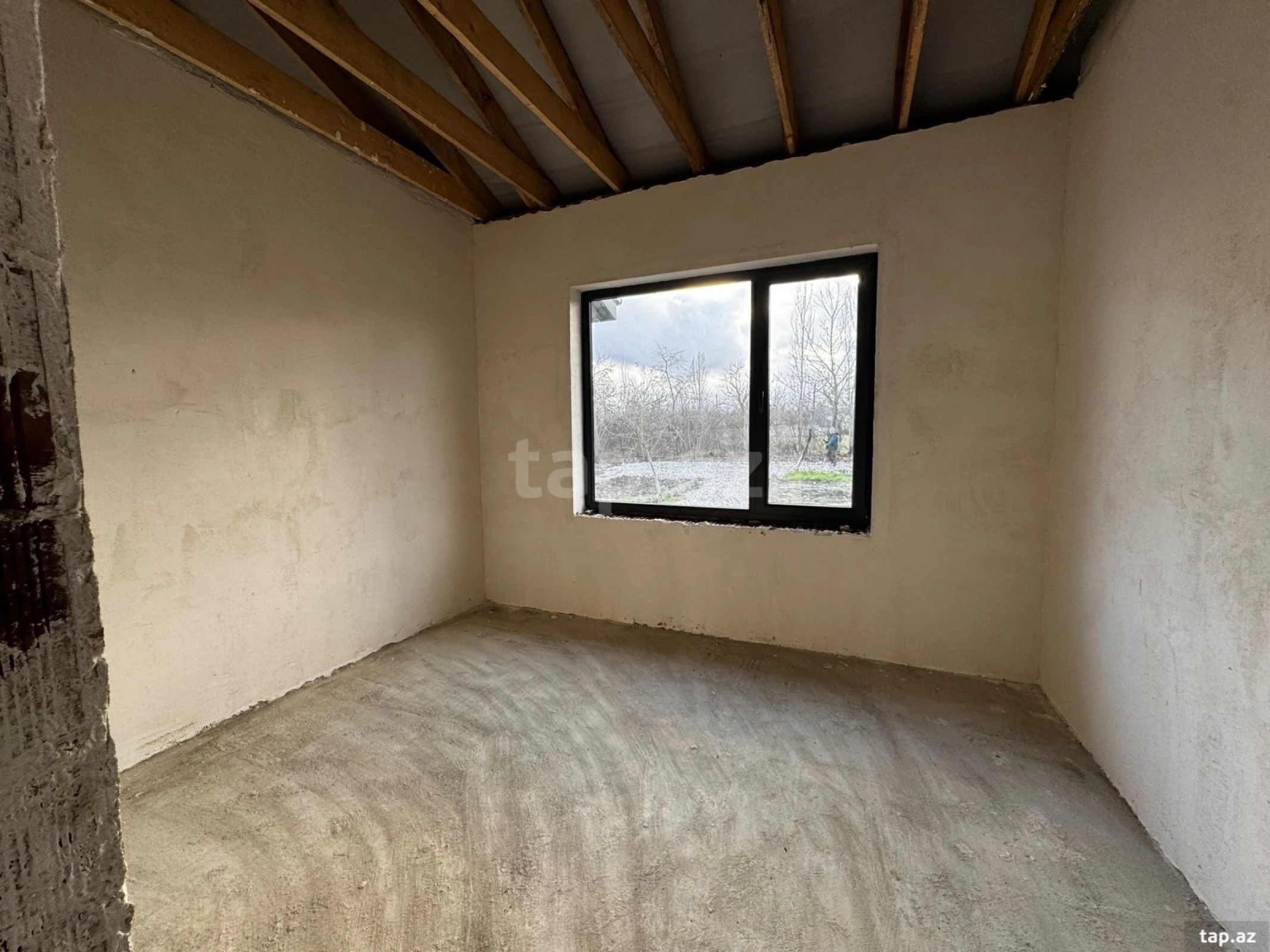 Satılır 3 otaqlı həyət evi