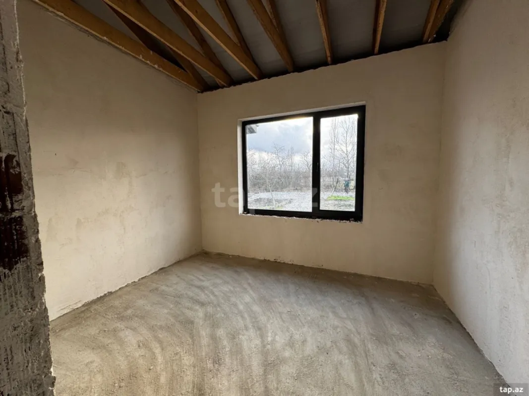 Satılır 3 otaqlı həyət evi