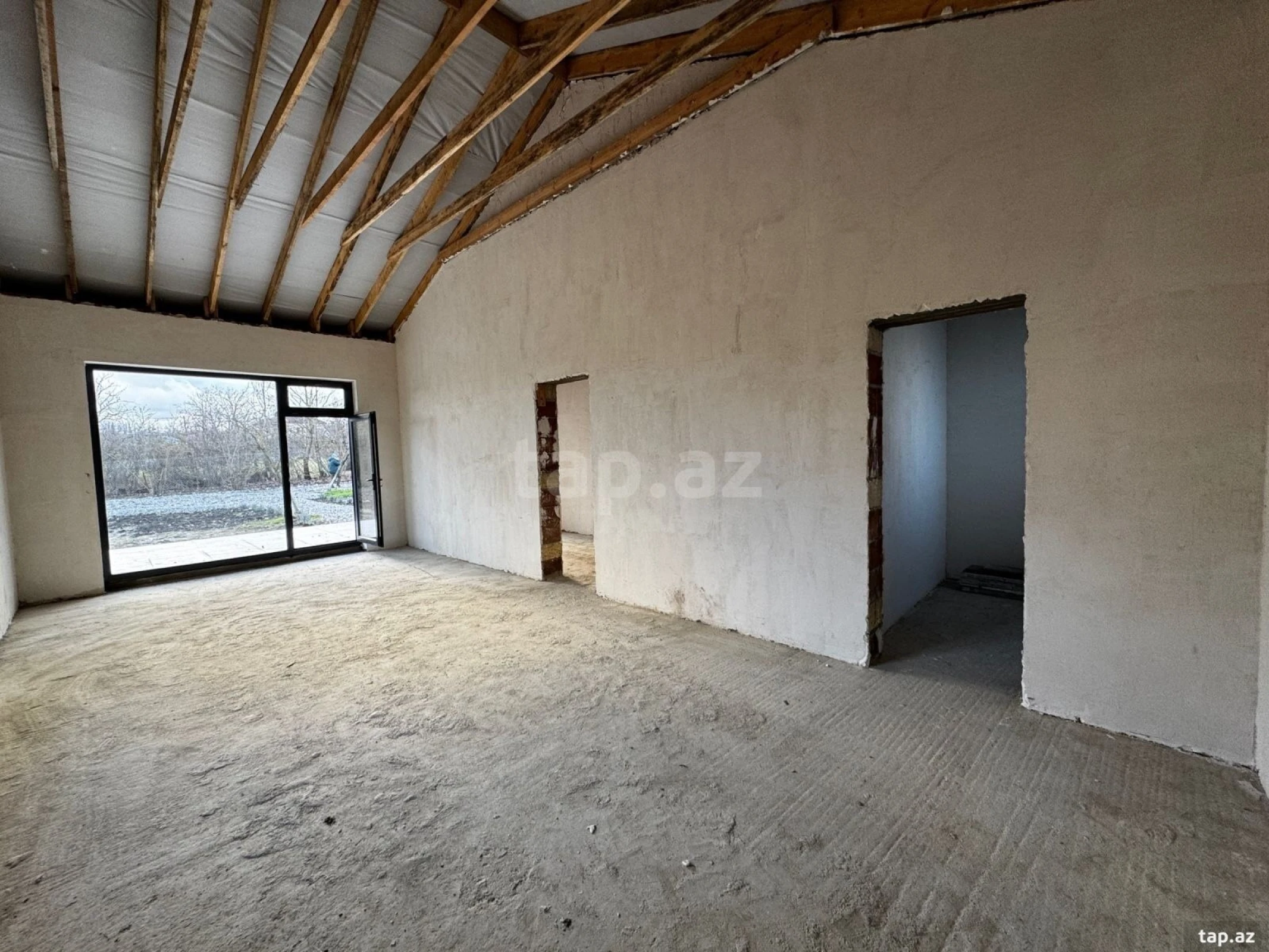 Satılır 3 otaqlı həyət evi