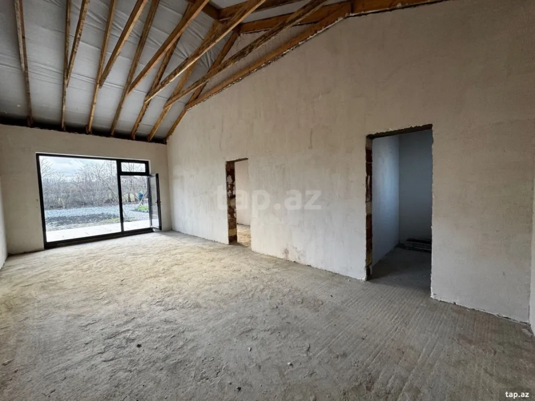 Satılır 3 otaqlı həyət evi