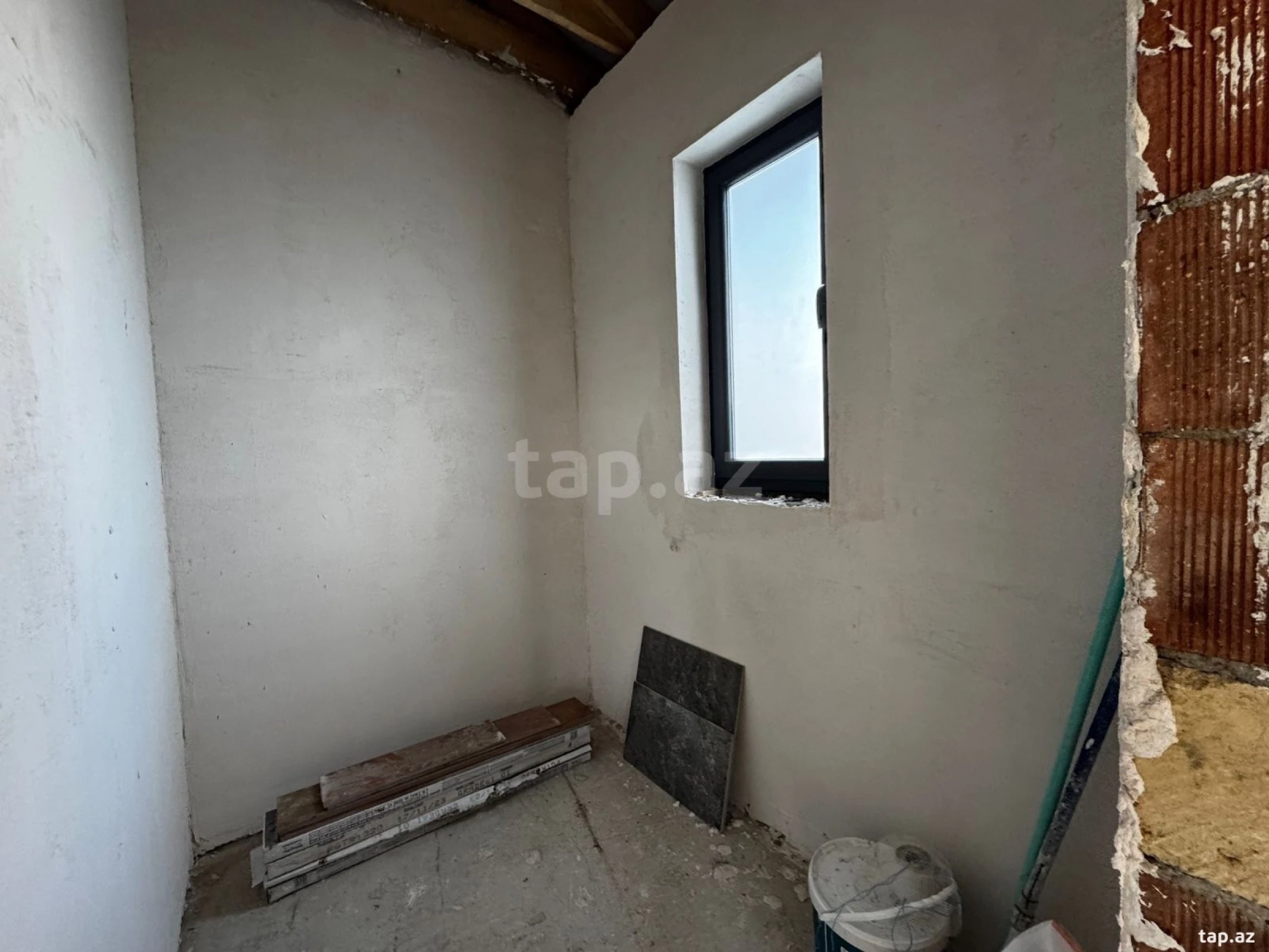 Satılır 3 otaqlı həyət evi