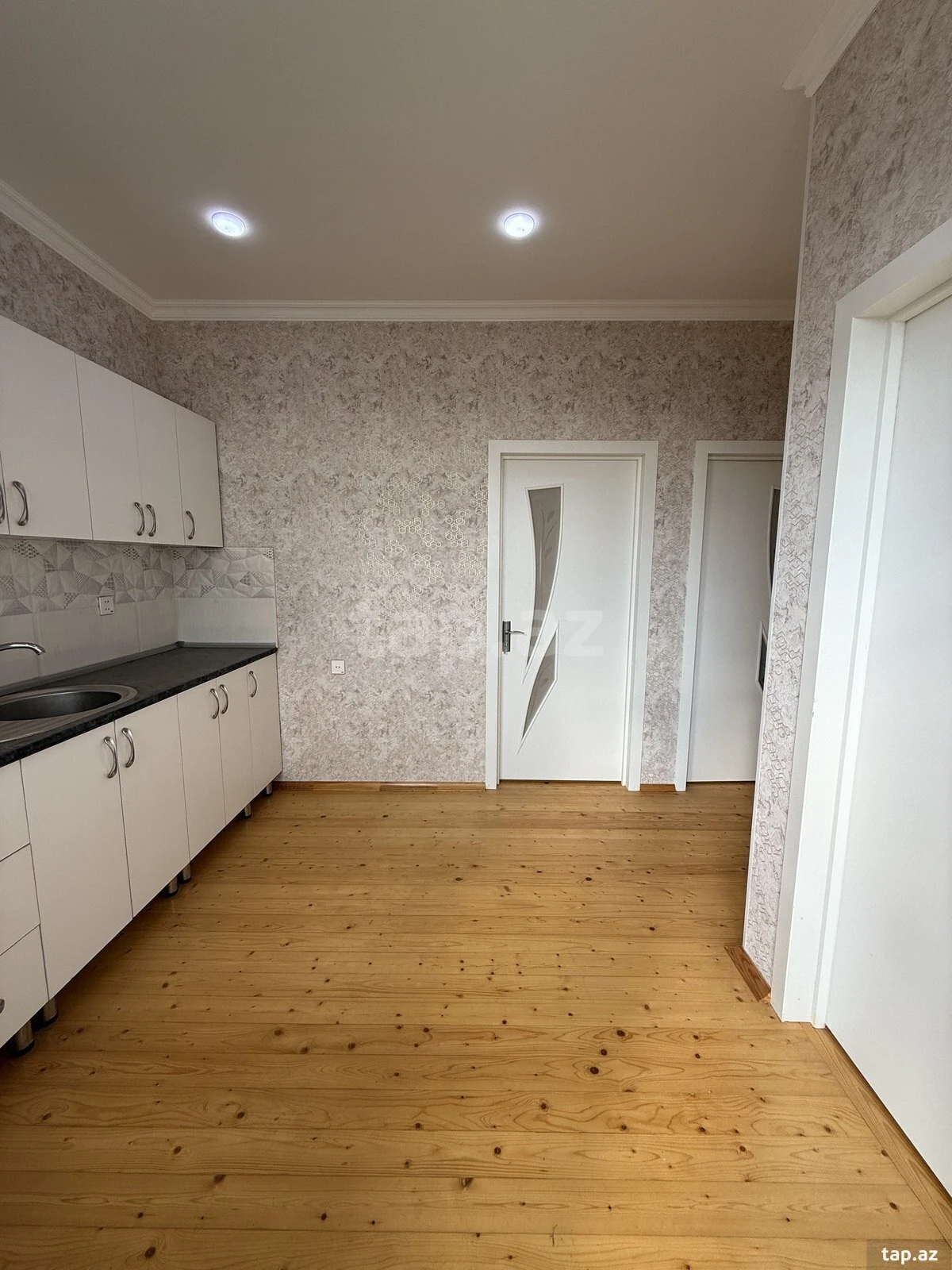 Satılır 3 otaqlı həyət evi