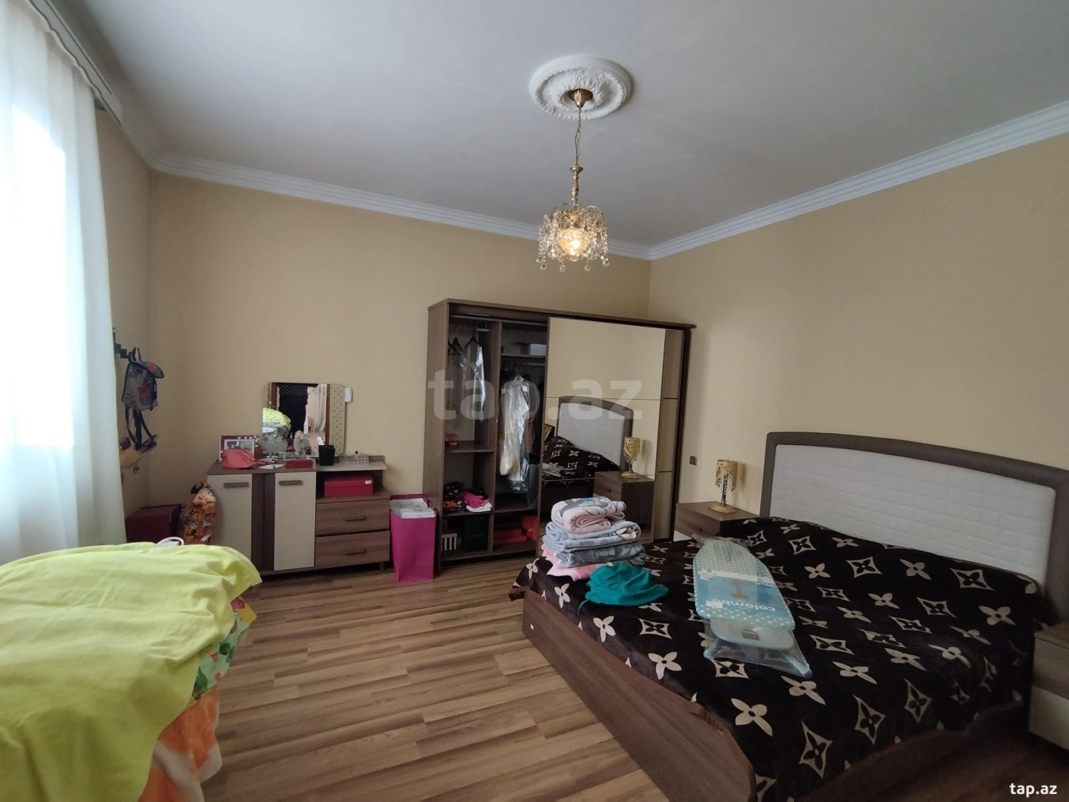 Satılır 4 otaqlı həyət evi