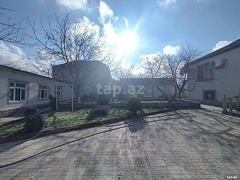Satılır 4 otaqlı həyət evi