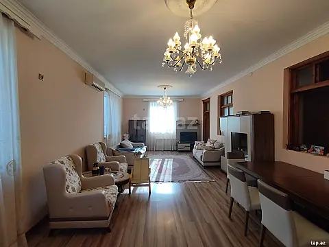 Satılır 4 otaqlı həyət evi