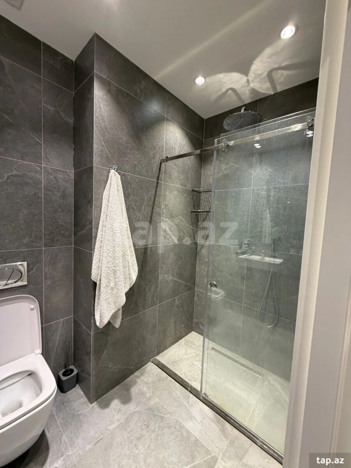 Kirayə verilir 2 otaqlı yeni tikili 100 m²