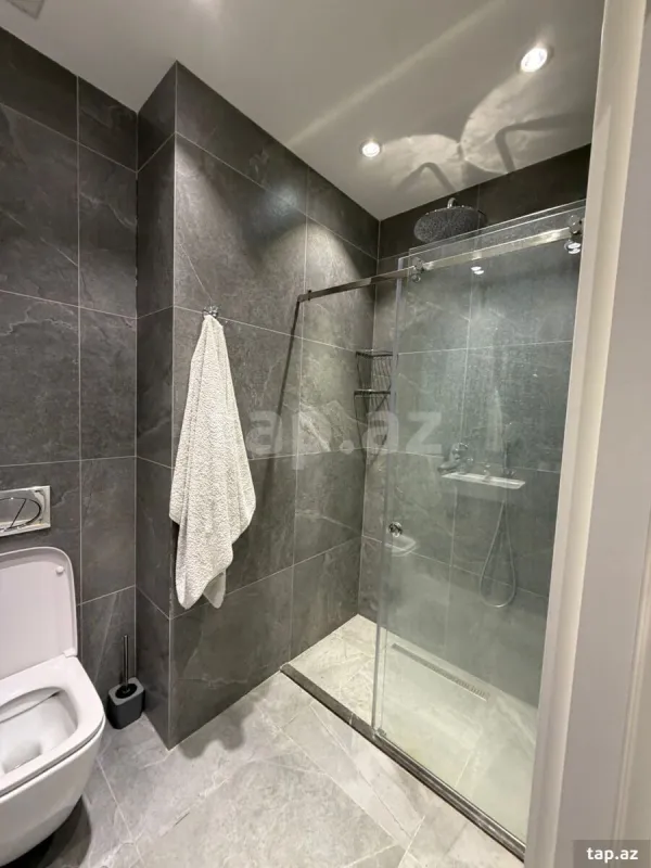 Kirayə verilir 2 otaqlı yeni tikili 100 m²