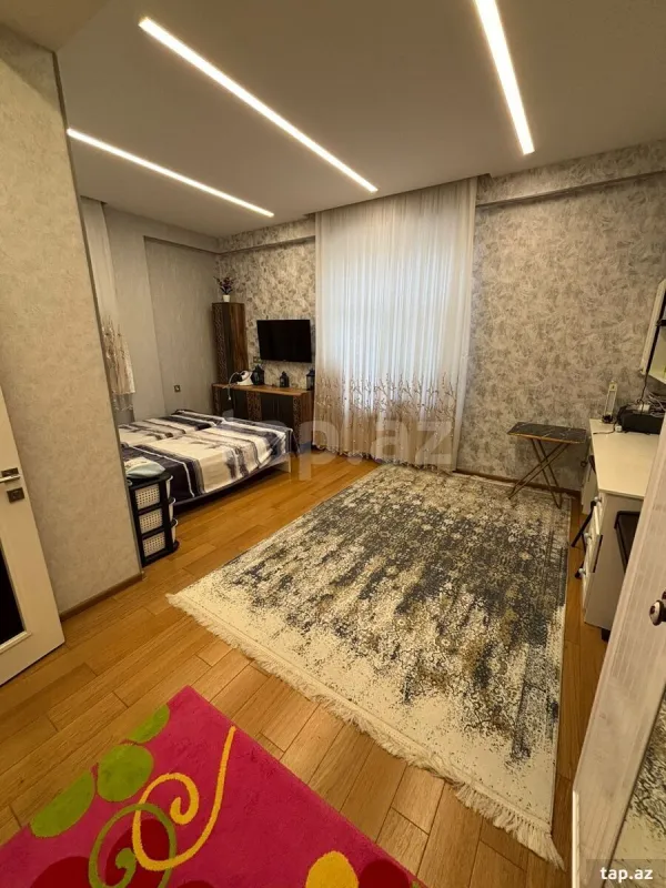 Satılır 3 otaqlı yeni tikili 100 m²