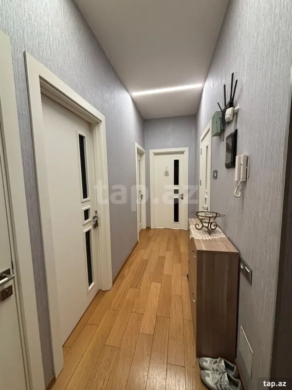 Satılır 3 otaqlı yeni tikili 100 m²