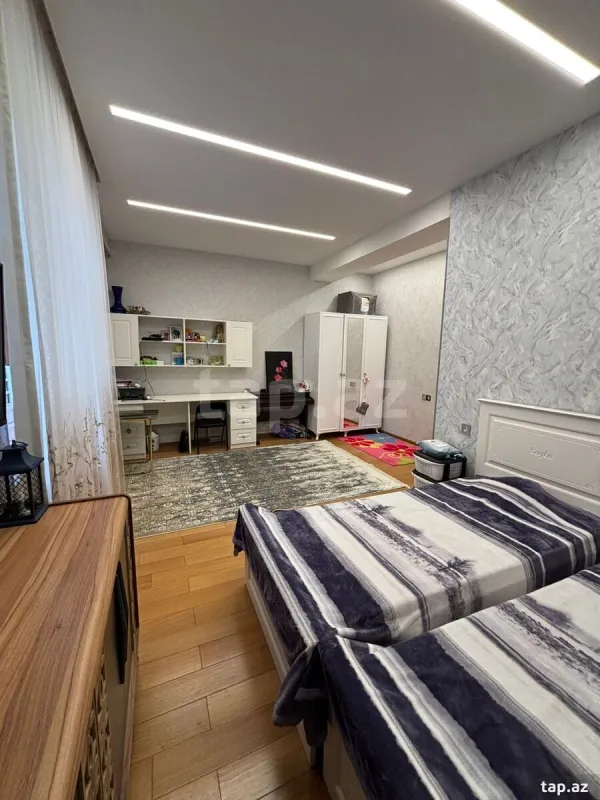 Satılır 3 otaqlı yeni tikili 100 m²