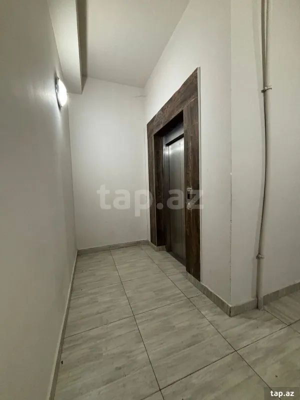 Satılır 3 otaqlı yeni tikili 100 m²