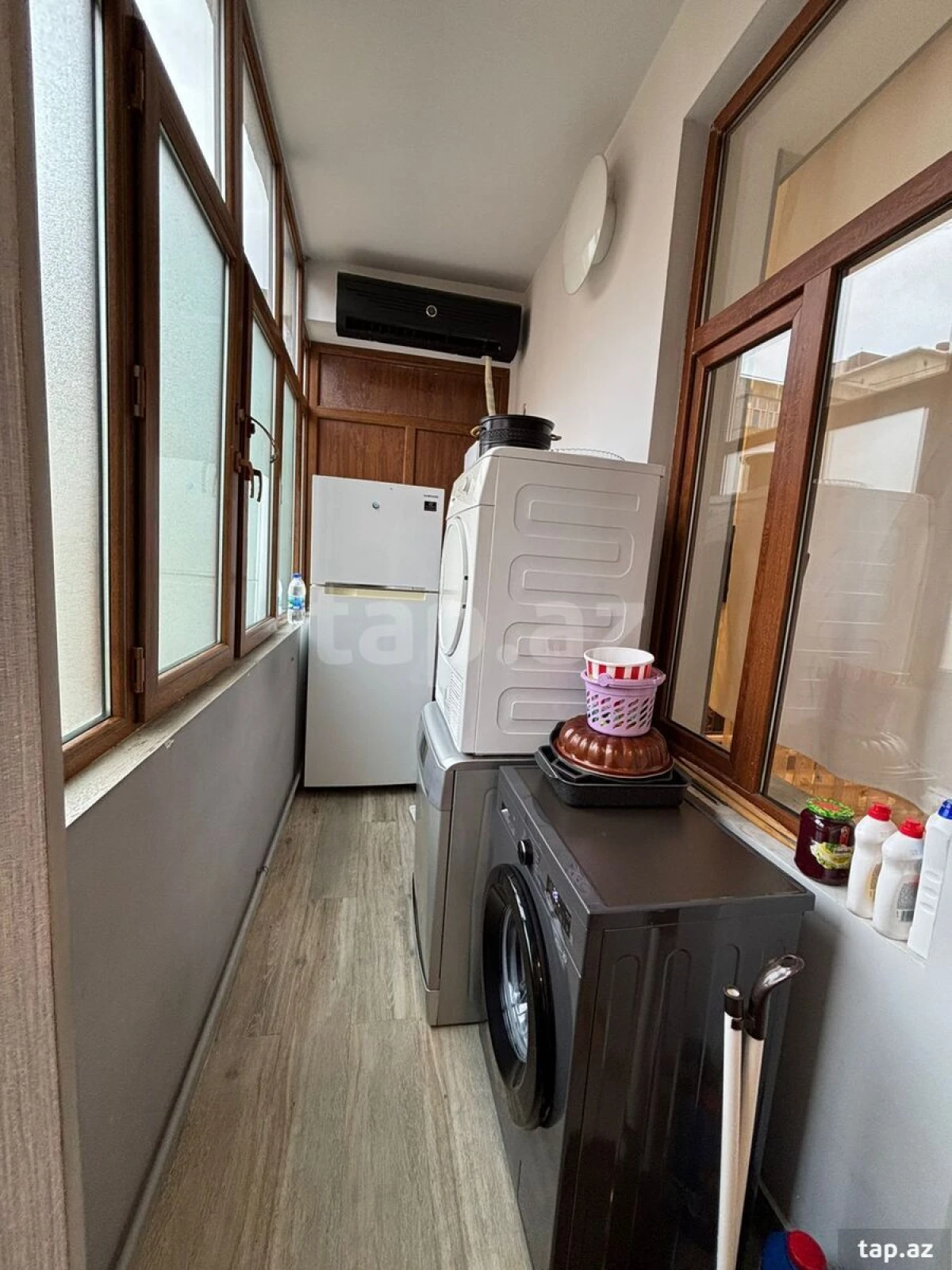 Satılır 3 otaqlı yeni tikili 100 m²