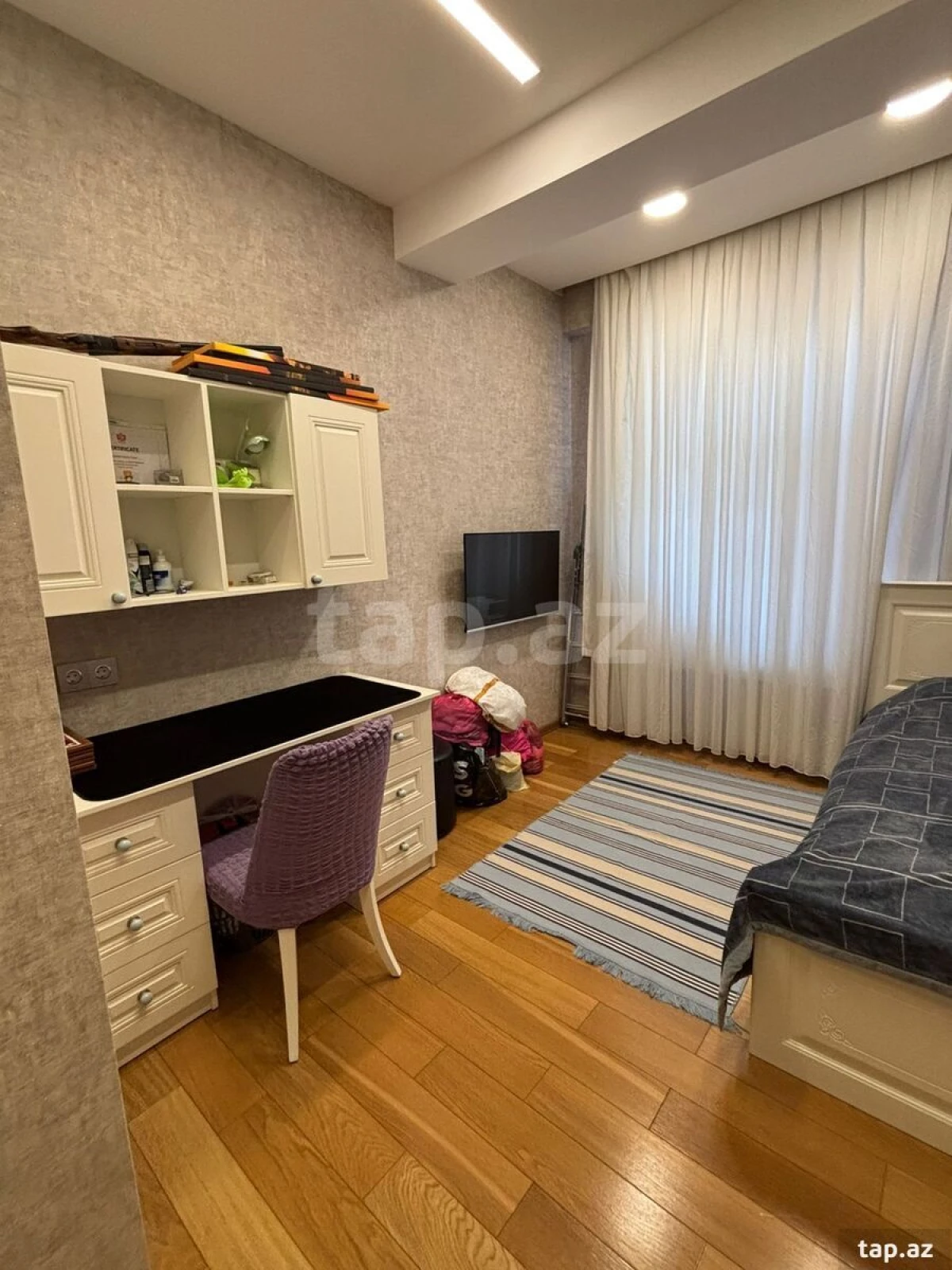 Satılır 3 otaqlı yeni tikili 100 m²