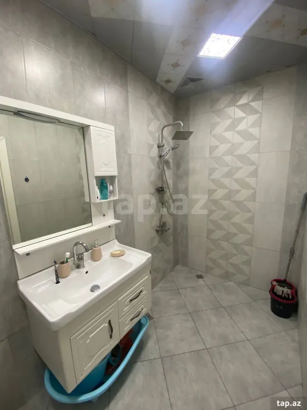 Satılır 2 otaqlı yeni tikili 72.4 m²