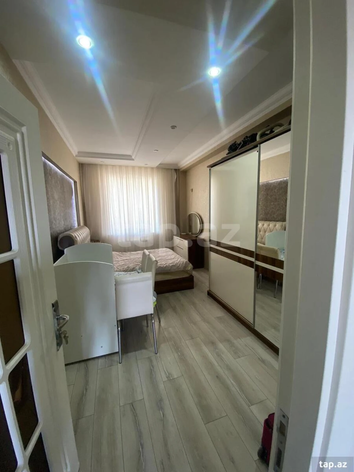Satılır 2 otaqlı yeni tikili 72.4 m²