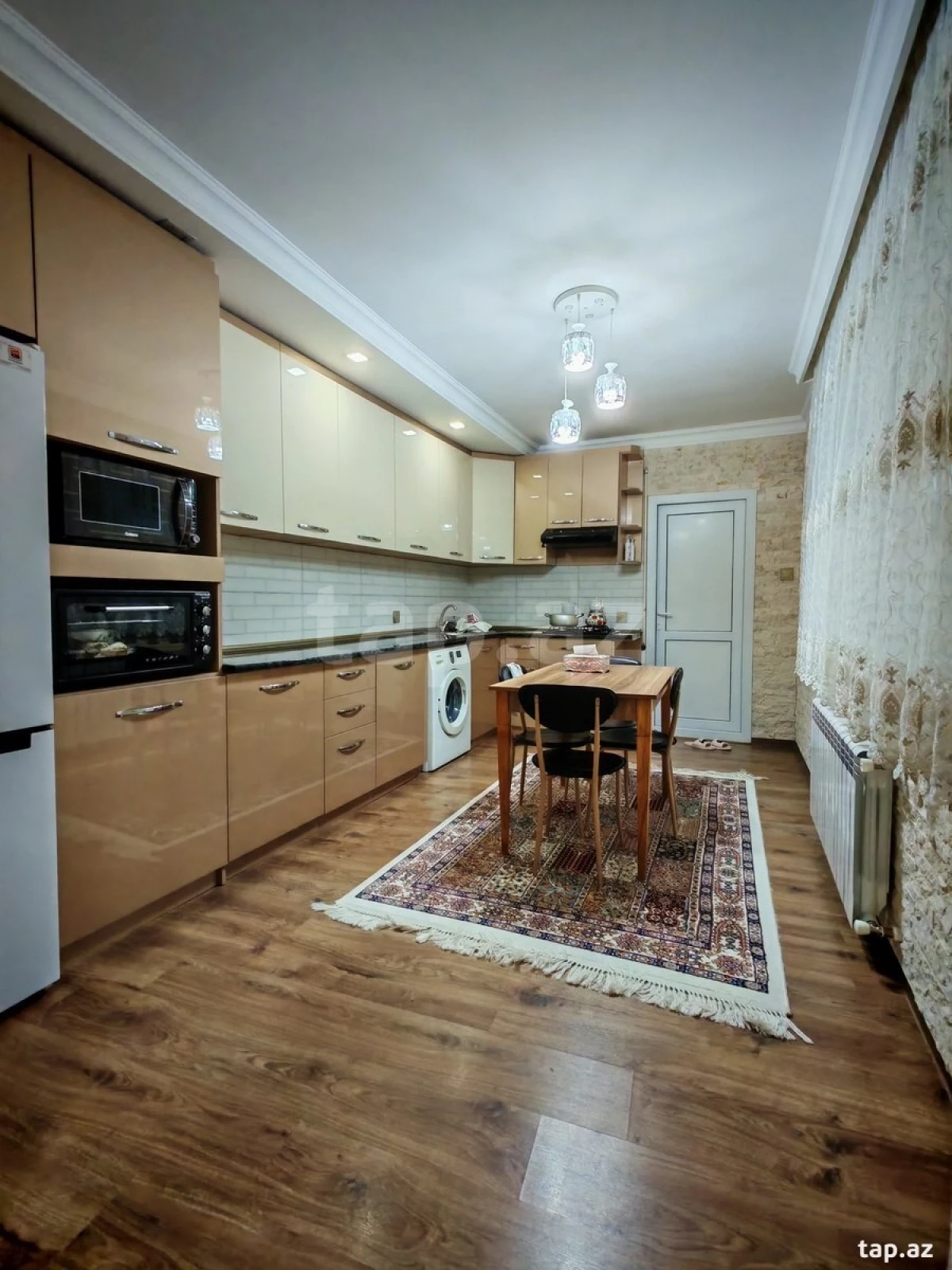 Satılır 4 otaqlı həyət evi