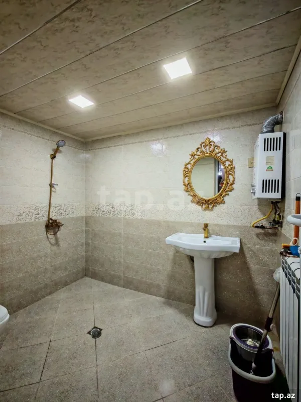 Satılır 4 otaqlı həyət evi