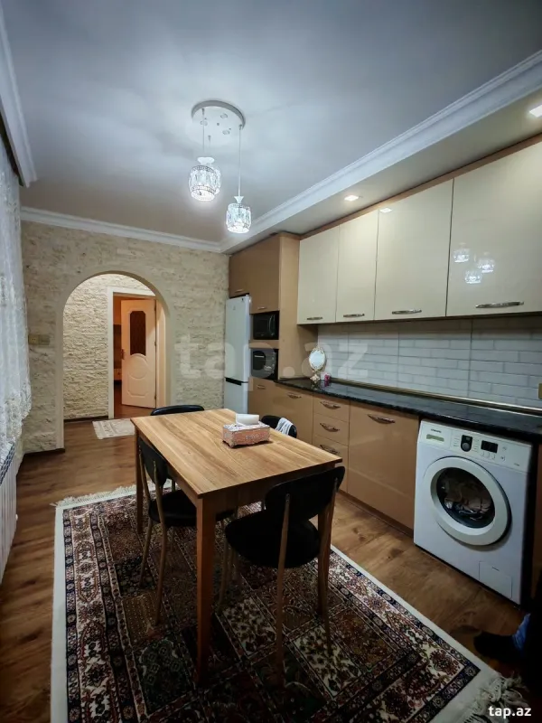 Satılır 4 otaqlı həyət evi