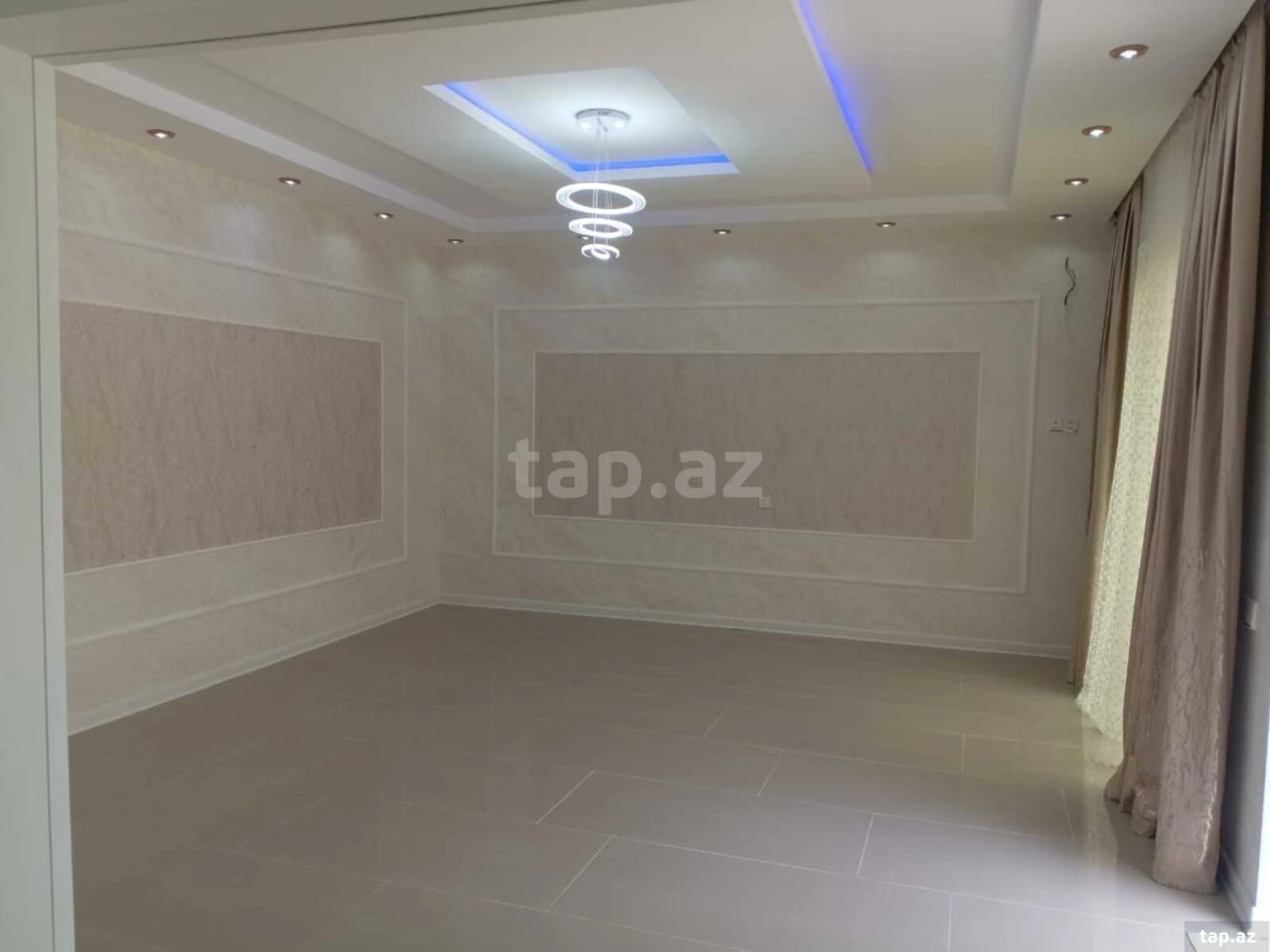 Satılır 4 otaqlı həyət evi 300 m²