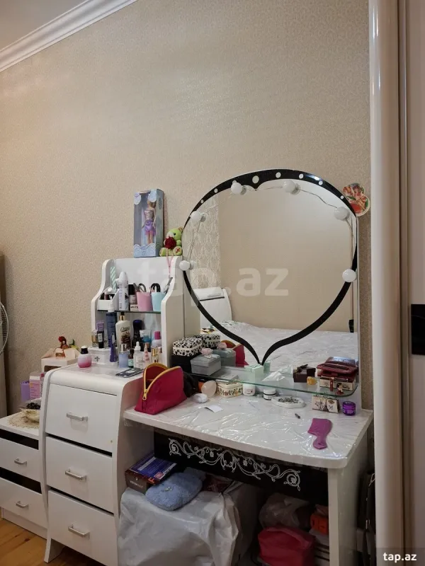 Satılır 3 otaqlı yeni tikili 92 m²