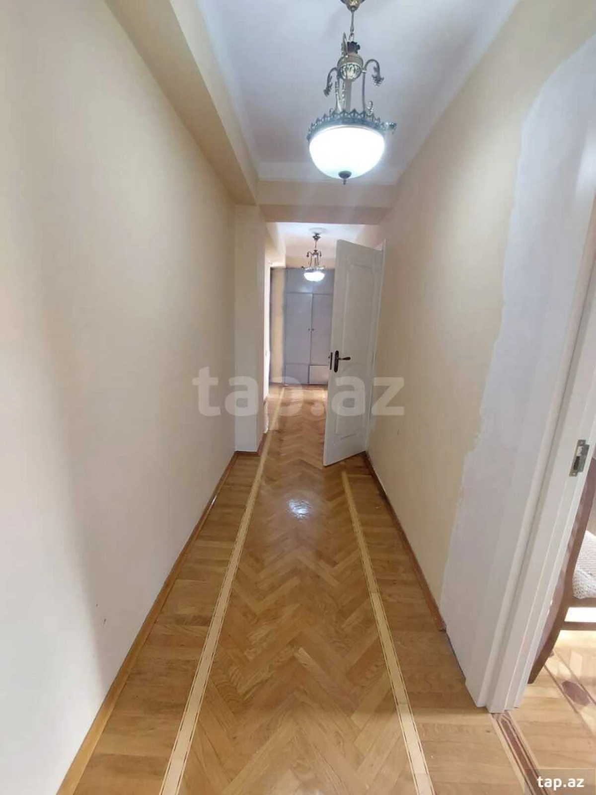 Satılır 2 otaqlı mənzil 80 m²