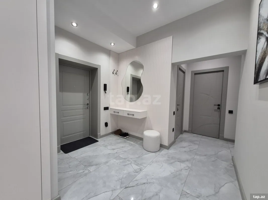 Kirayə verilir 3 otaqlı yeni tikili 91 m²