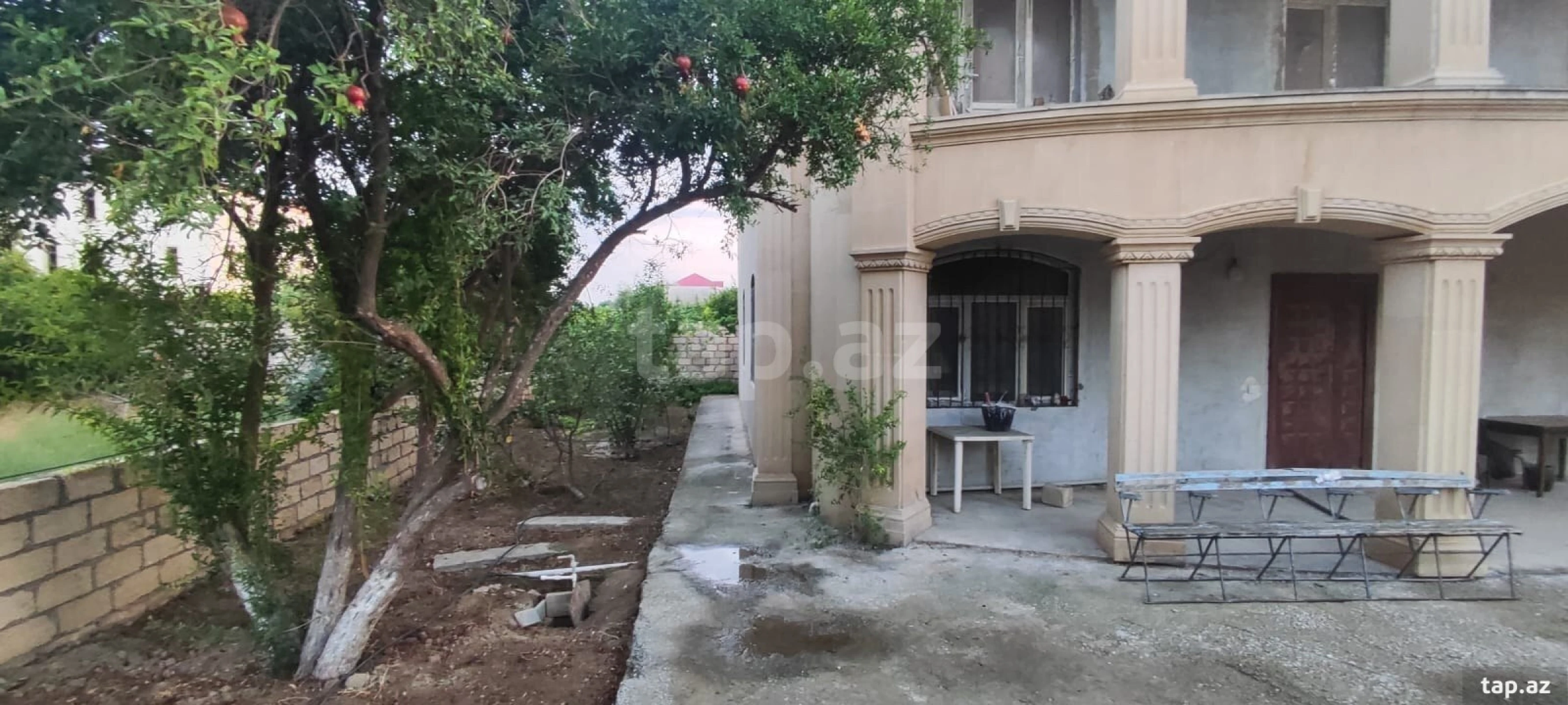 Satılır 7 otaqlı həyət evi