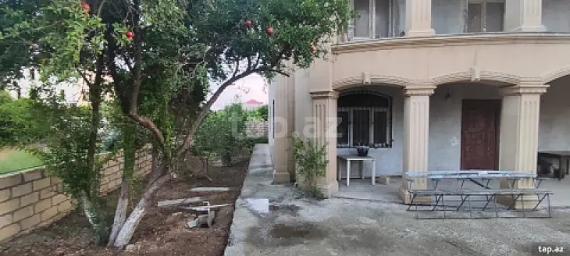 Satılır 7 otaqlı həyət evi