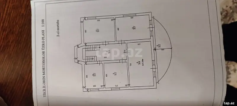 Satılır 7 otaqlı həyət evi