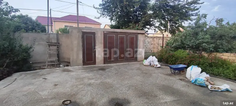 Satılır 7 otaqlı həyət evi