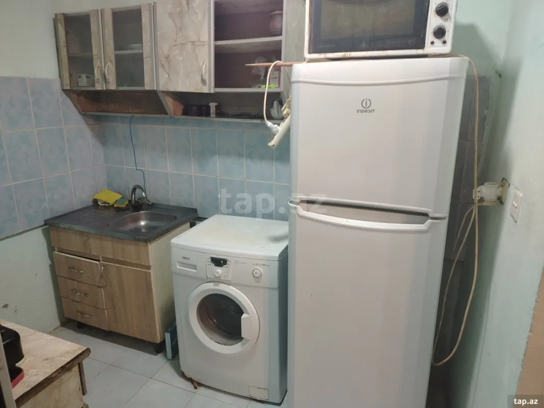 Kirayə verilir 3 otaqlı həyət evi