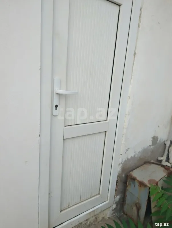 Kirayə verilir 3 otaqlı həyət evi