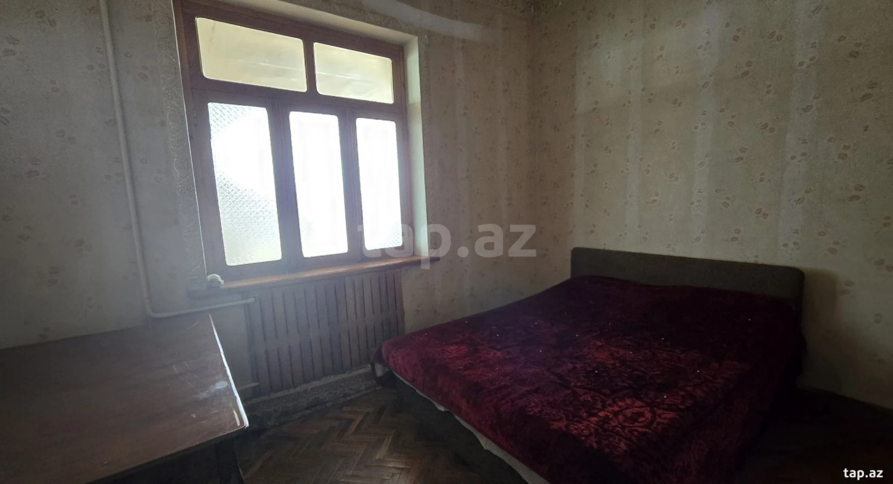 Satılır 8 otaqlı həyət evi