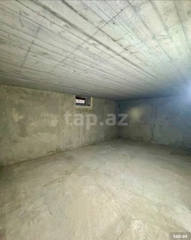 Satılır 5 otaqlı həyət evi