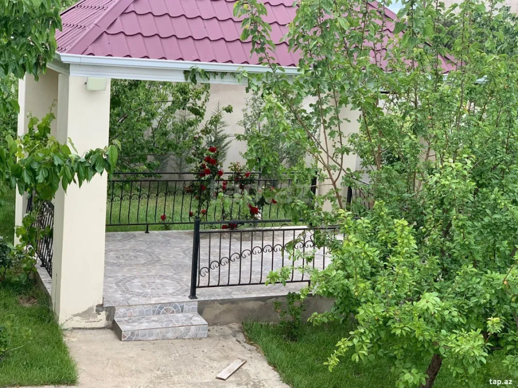 Kirayə verilir 3 otaqlı həyət evi