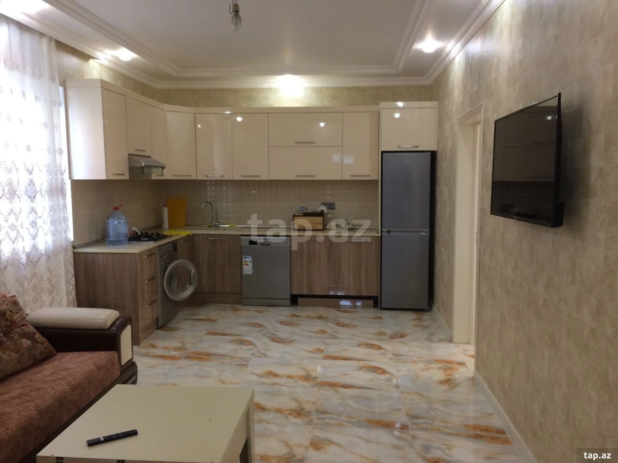 Kirayə verilir 3 otaqlı həyət evi