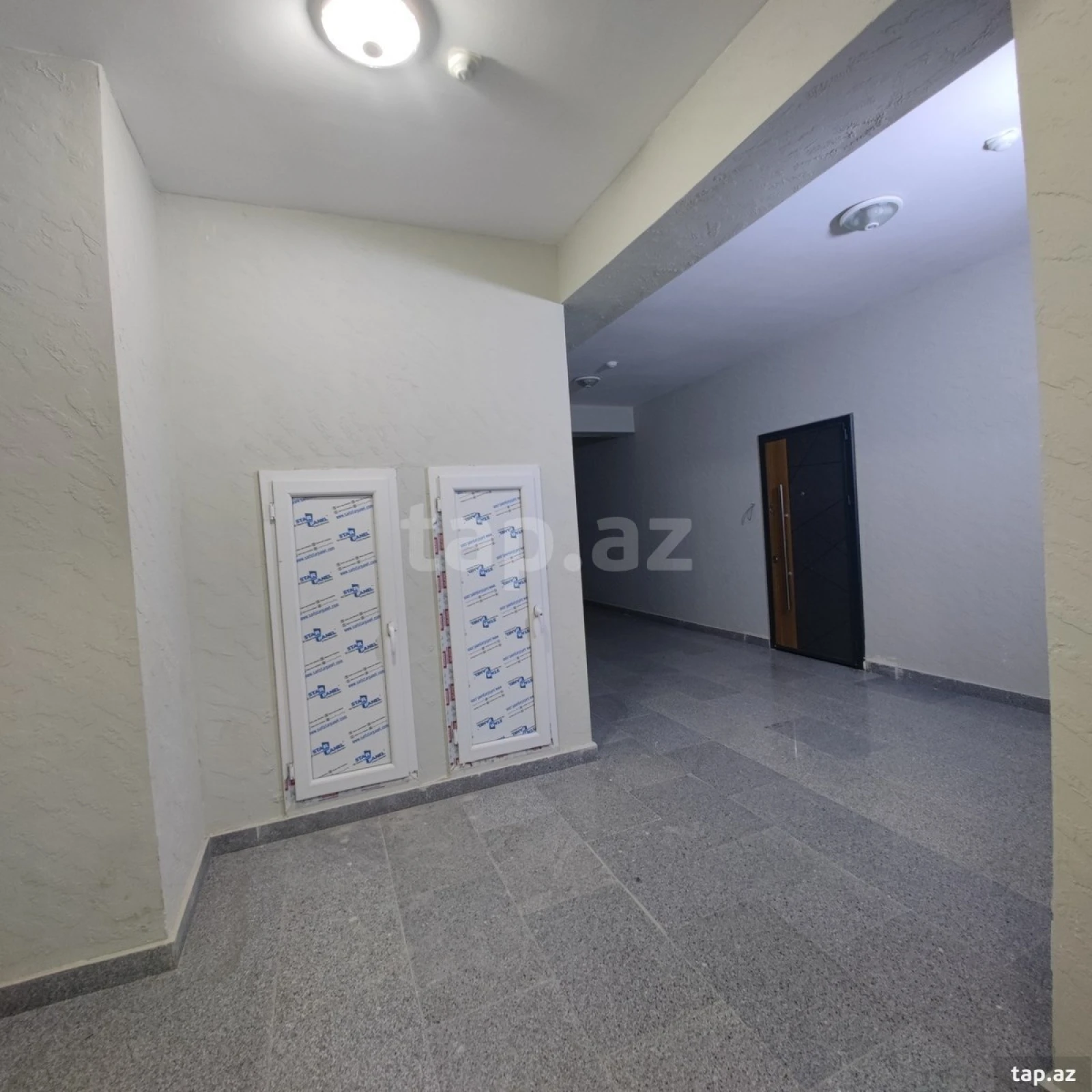 Satılır 2 otaqlı yeni tikili 60 m²