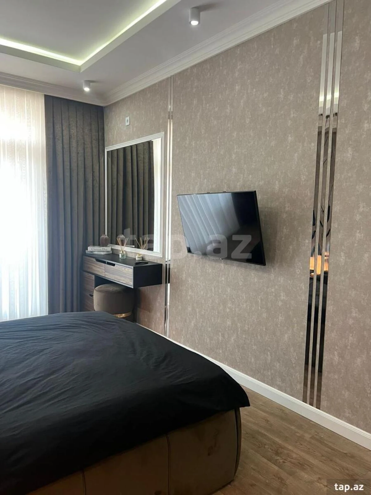 Kirayə verilir 3 otaqlı yeni tikili 130 m²