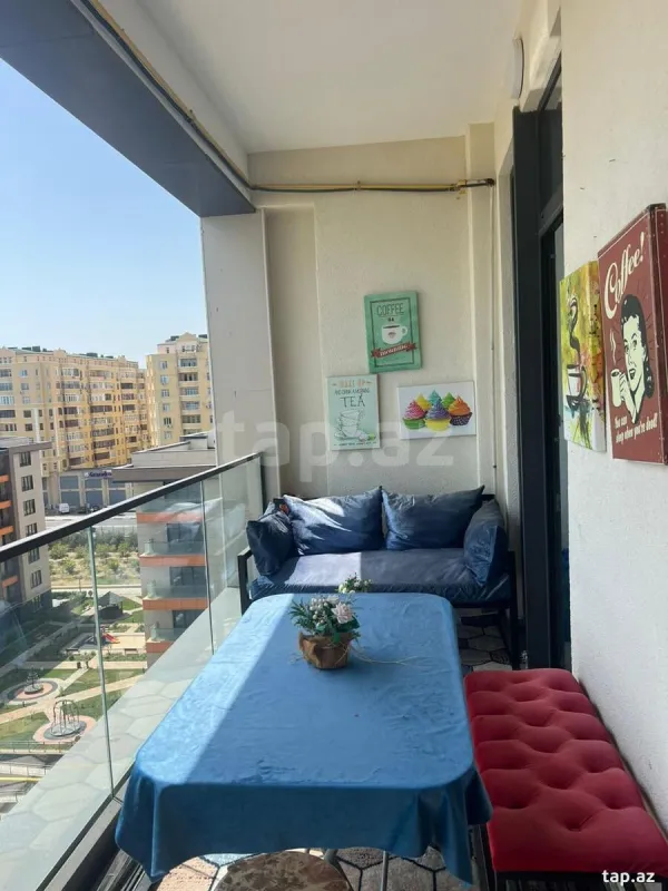 Kirayə verilir 3 otaqlı yeni tikili 130 m²