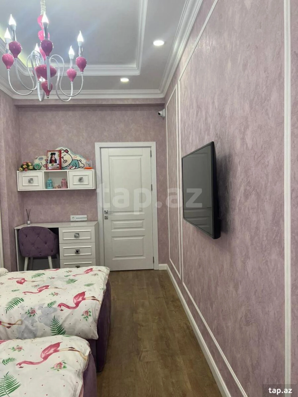 Kirayə verilir 3 otaqlı yeni tikili 130 m²