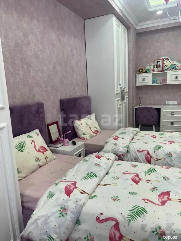 Kirayə verilir 3 otaqlı yeni tikili 130 m²