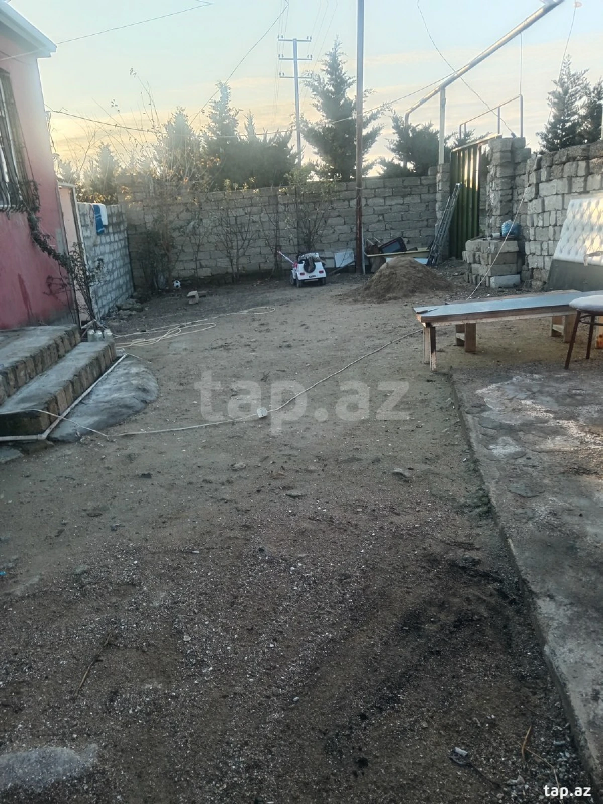 Satılır 3 otaqlı həyət evi